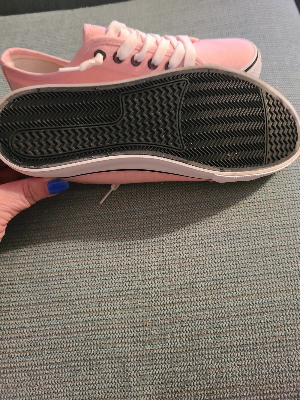 BTC! Source Unknown Pink Canvas Low-Top Lace-Up Sneakers